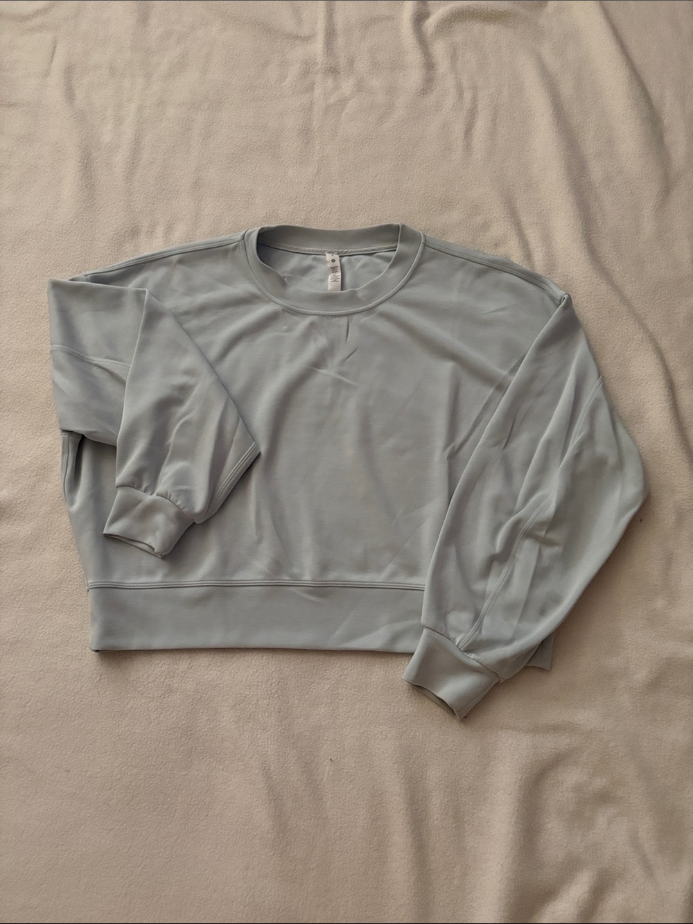 Lululemon cropped long sleeve top